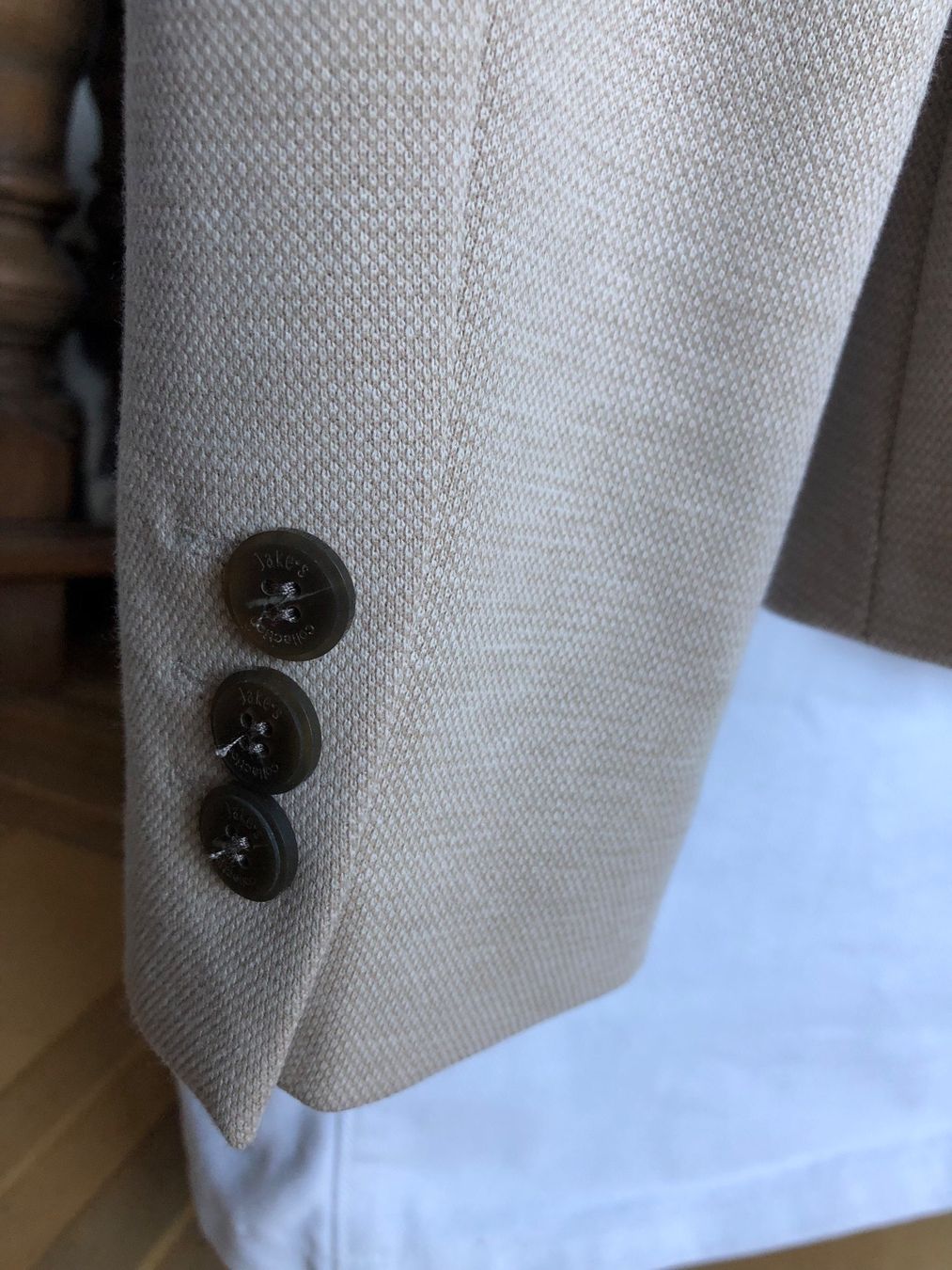 Giacche: Klassischer Damenblazer in beige, Gr. 38 – Usato da Zürich venduto da Hoco0 2