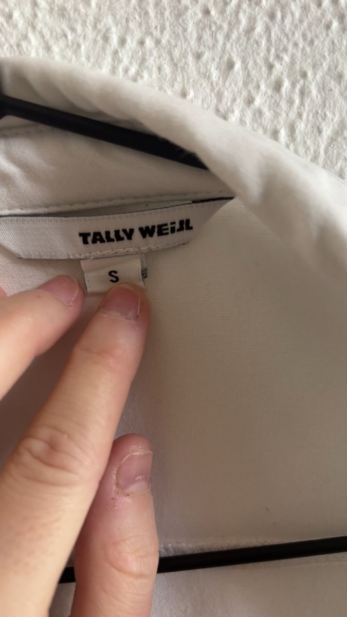 Chemisiers: Weisse Bluse – D'occasion à Roggwil BE par R.. 1