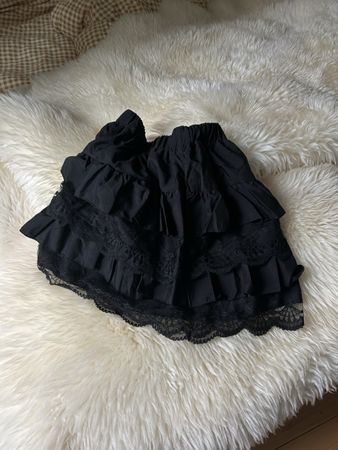 Romantic Black Ruffle Lace Mini Skirt, size small
