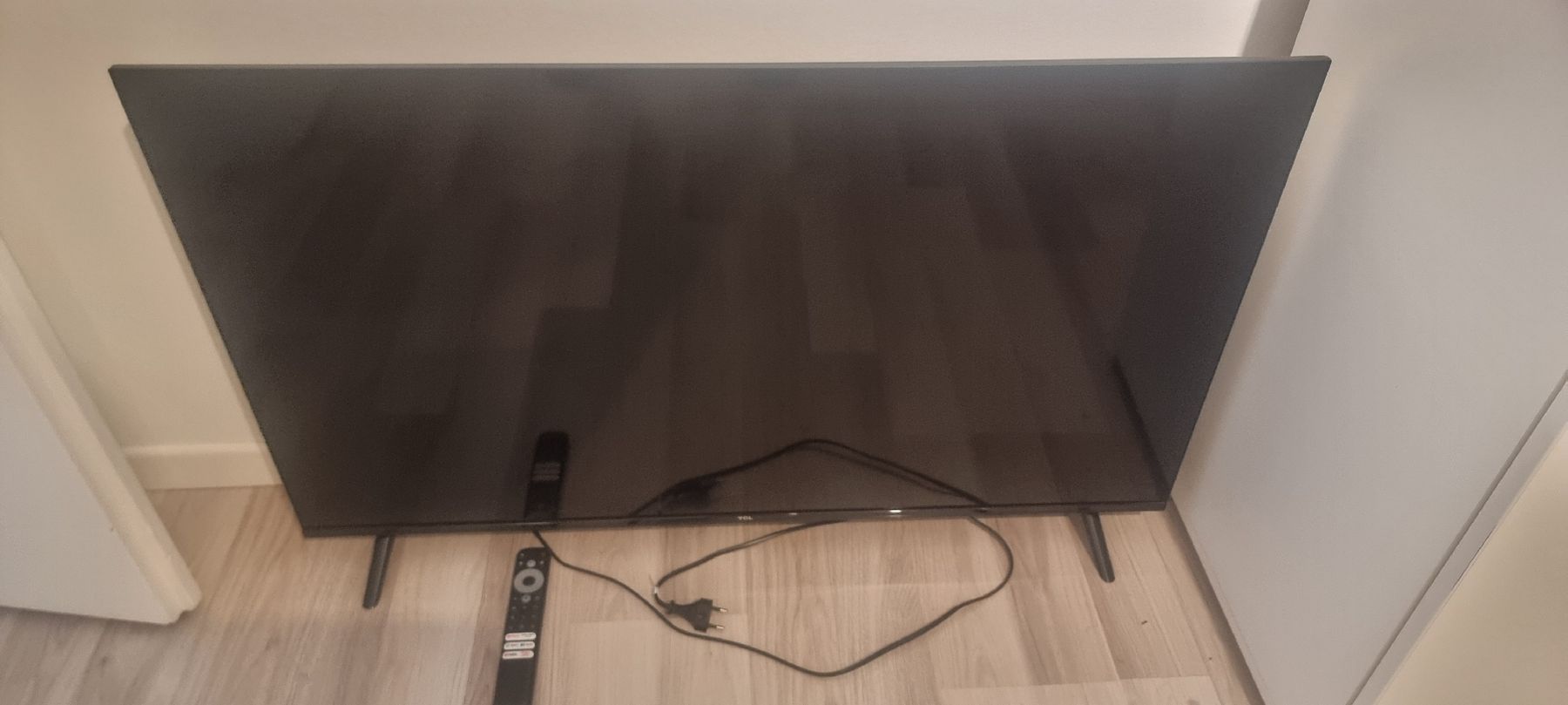 Monitor: TCL 43P635 4K LED  43" – Usato da Gähwil venduto da Scarface8400 3