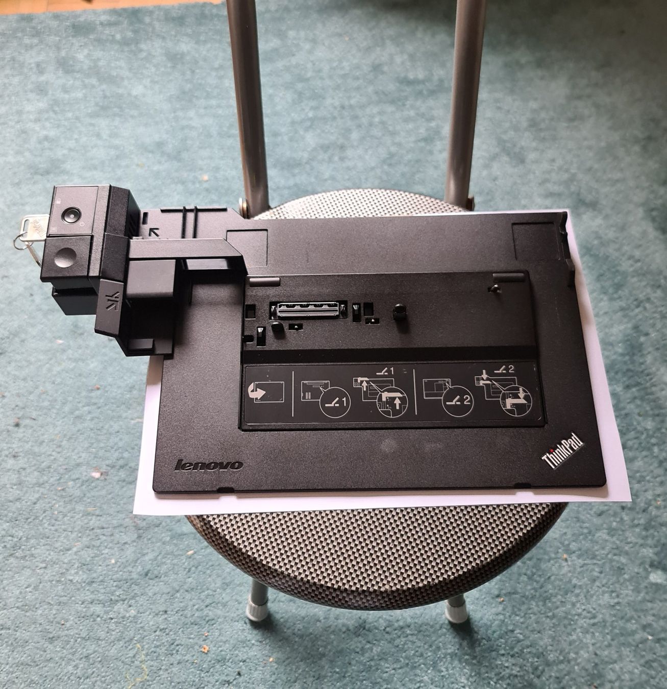 Lenovo Docking station: Lenovo Thinkpad Mini Dock Plus Series 3 with USB3.0 – Usato da zürich venduto da R-N-J