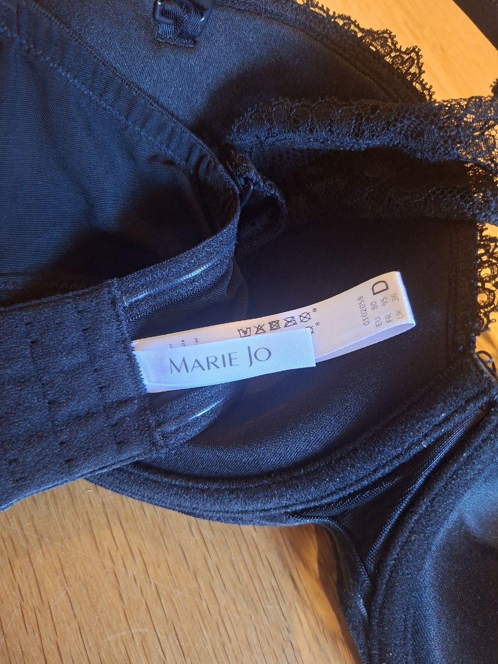 Marie Jo Altra biancheria intima: Marie Jo BH schwarz Grösse 80D neu  – Nuovo (secondo la descrizione) da Steinen venduto da Bunzli90 2