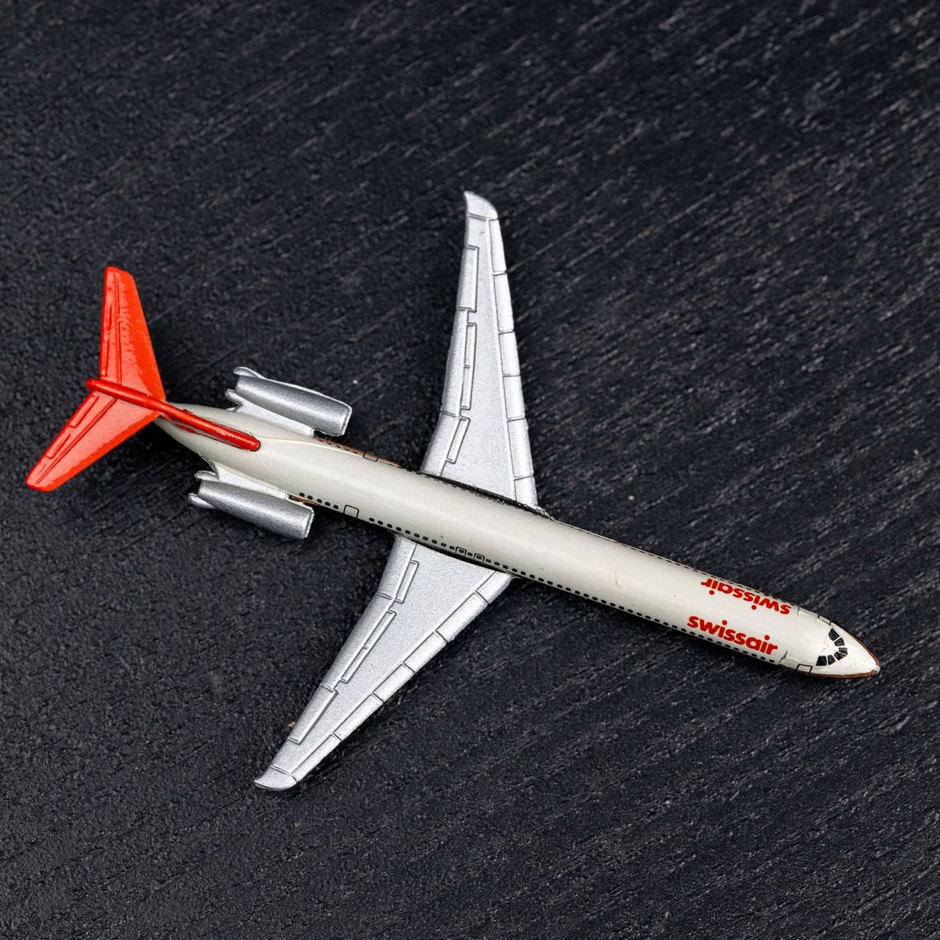 Swissair Modellbausätze & Standmodelle: Display Model Swissair DC9-81 – Gebraucht aus Cham von Harley59 1