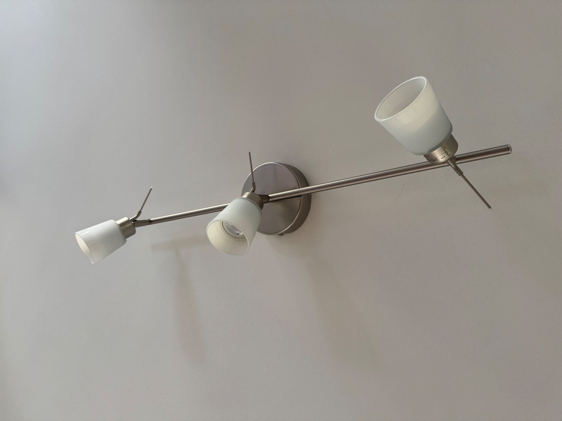 Ikea Lustres & lampes de plafonds: Deckenschiene mit 3 Spots, IKEA – D'occasion à Zürich par Saskia125 6