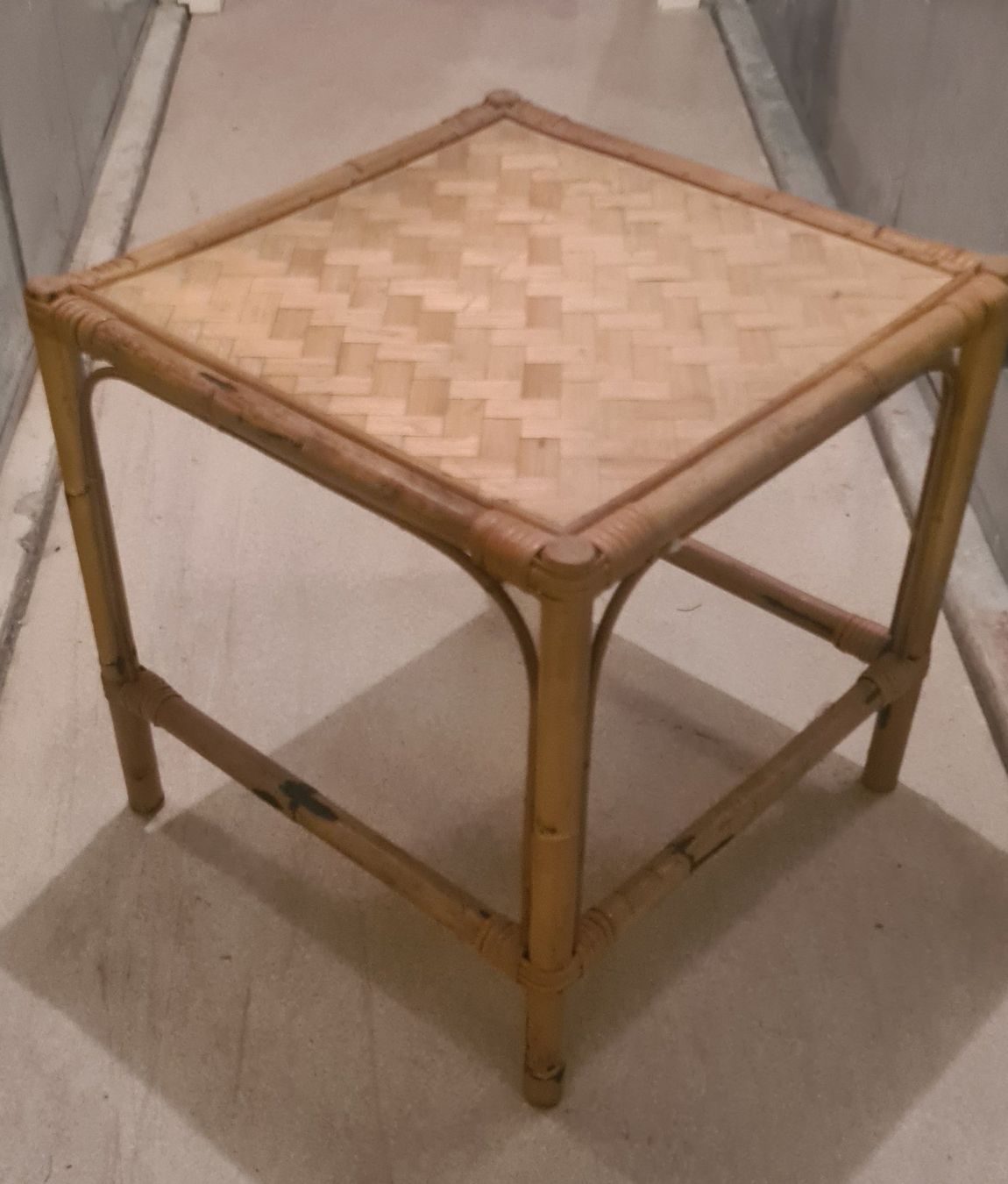 Tavoli: Petite table carrée en bambou – Usato da Noville venduto da mel_bsj2 2