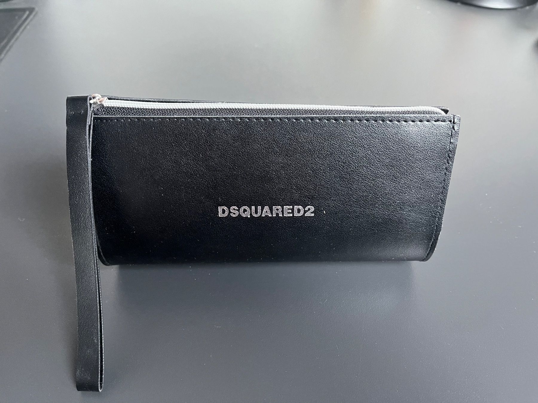 Dsquared2 Lunettes & Verres: DSQUARED2 Sonnenbrille inkl Etui+ Tuch – Neuf (Voir description) à Zürich par nina__viva 1