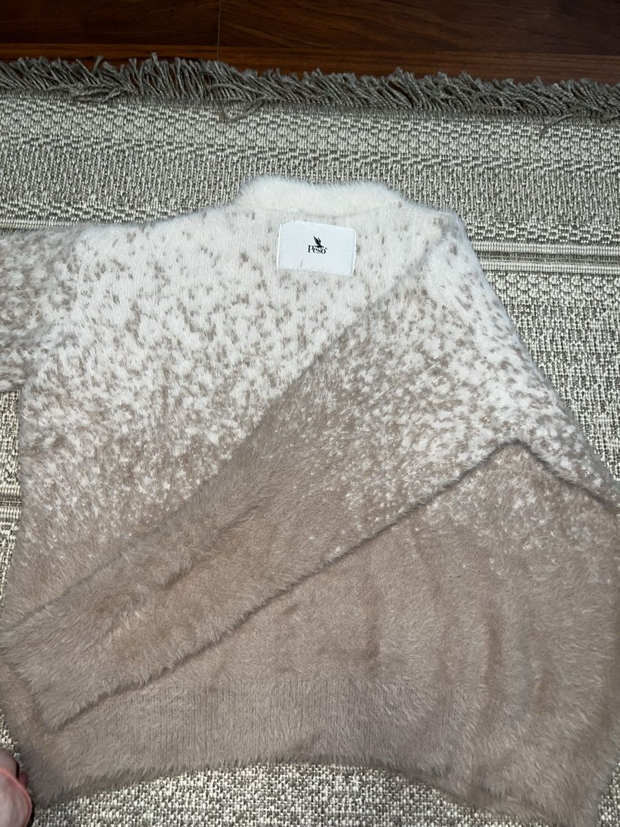 Pesoclo Pulls & Sweat-shirts: PESO Gradient Knit Sweater Pullover (M) / Light Grey, Creme – Neuf (Voir description) à Oensingen par lau_6z7v 5