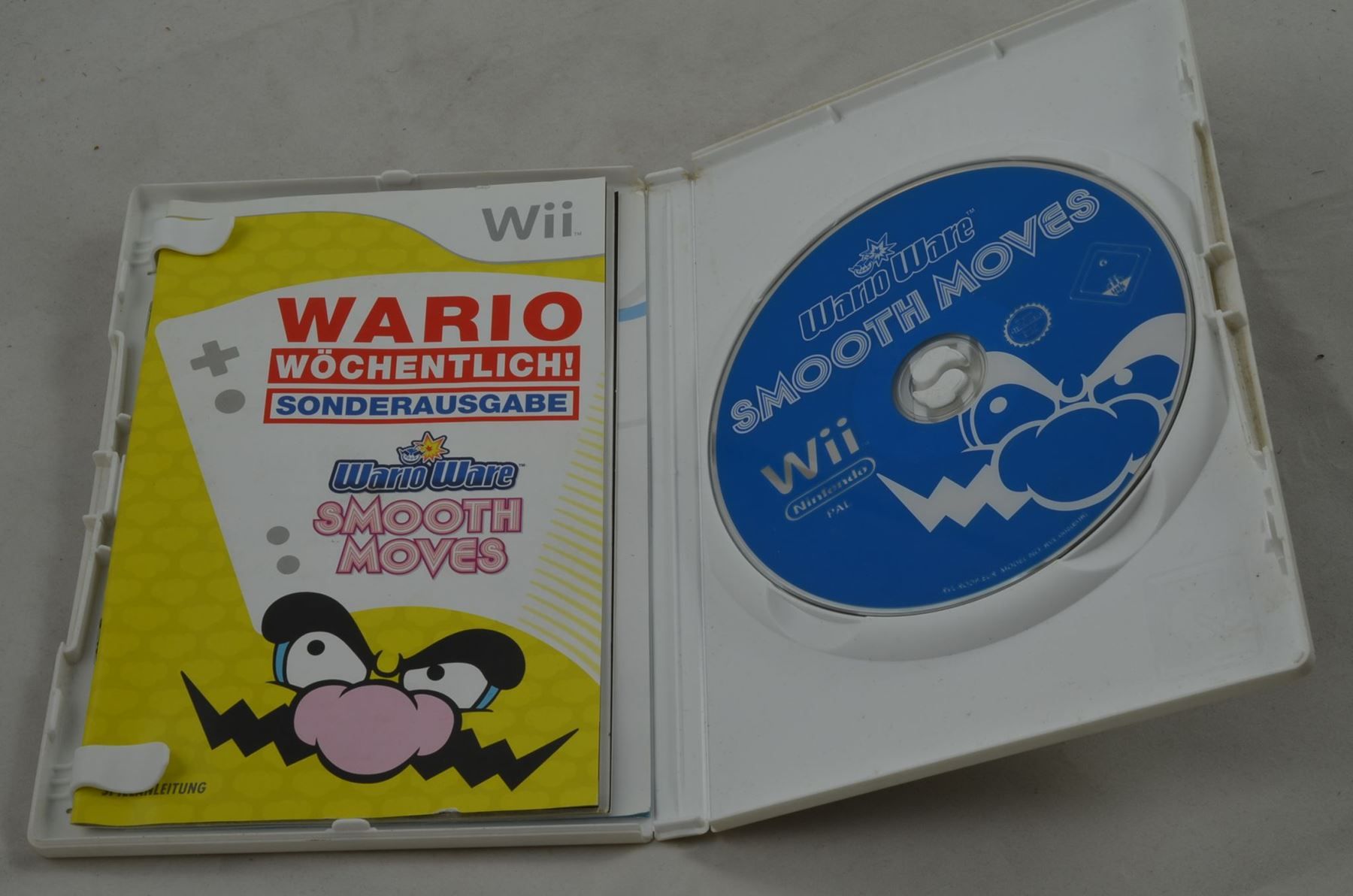 Giochi: WarioWare Smooth Moves Wii Spiel CIB – Usato da Buchs AG venduto da SellAndBuyX 2