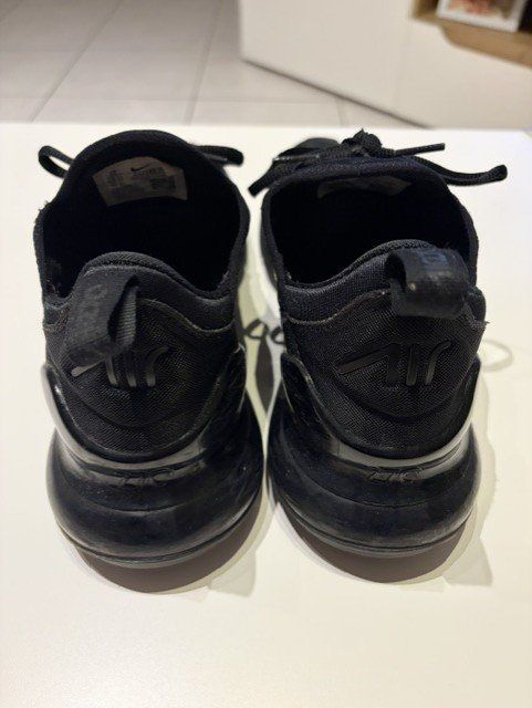 Nike Scarpe da uomo: Nike Air Max 270 – Usato da Dietlikon venduto da gormiti10 2