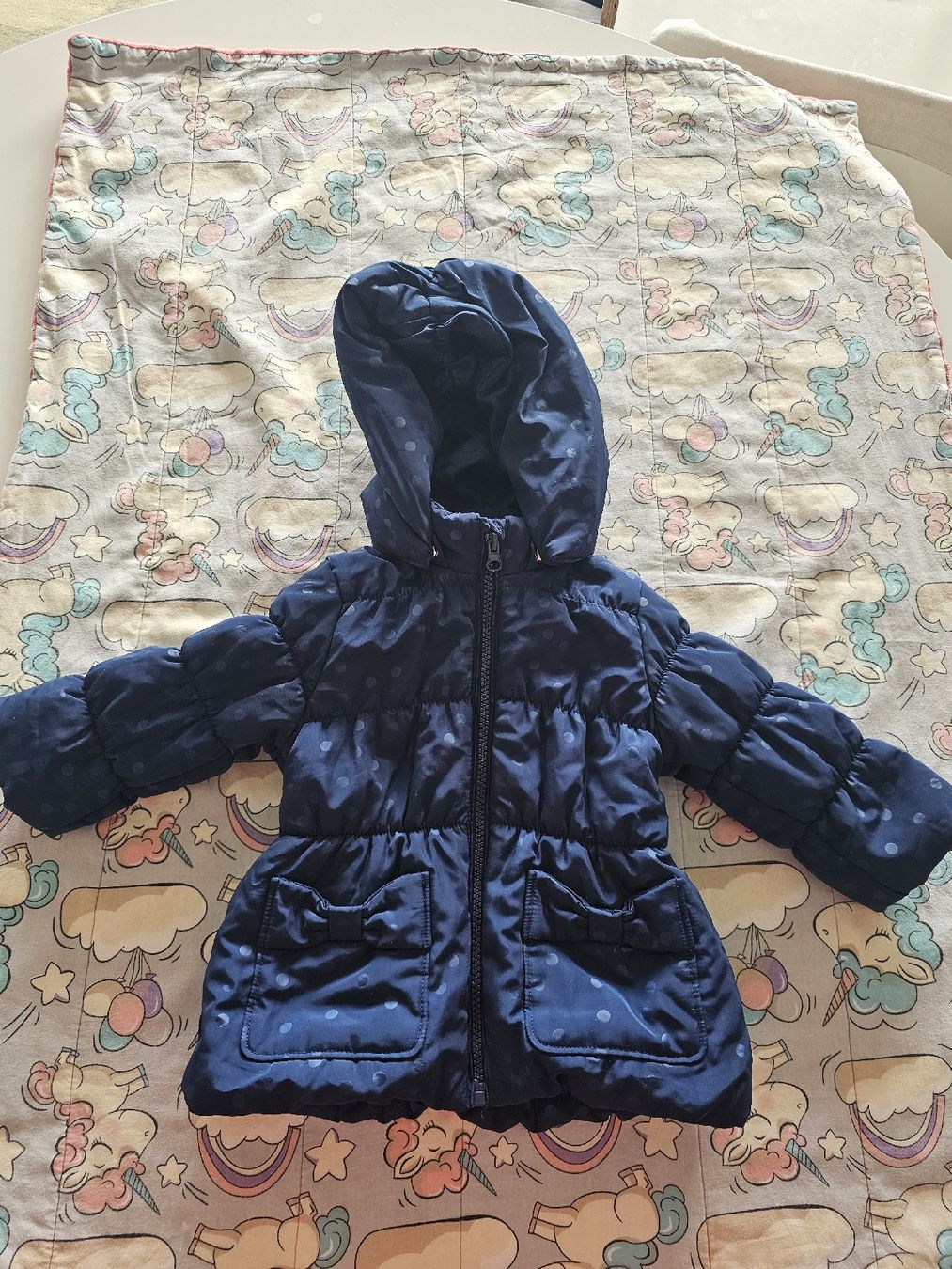 H&M Jacken & Mäntel: jacket 80 sm H&M – Gebraucht aus Genève von Tanyapa