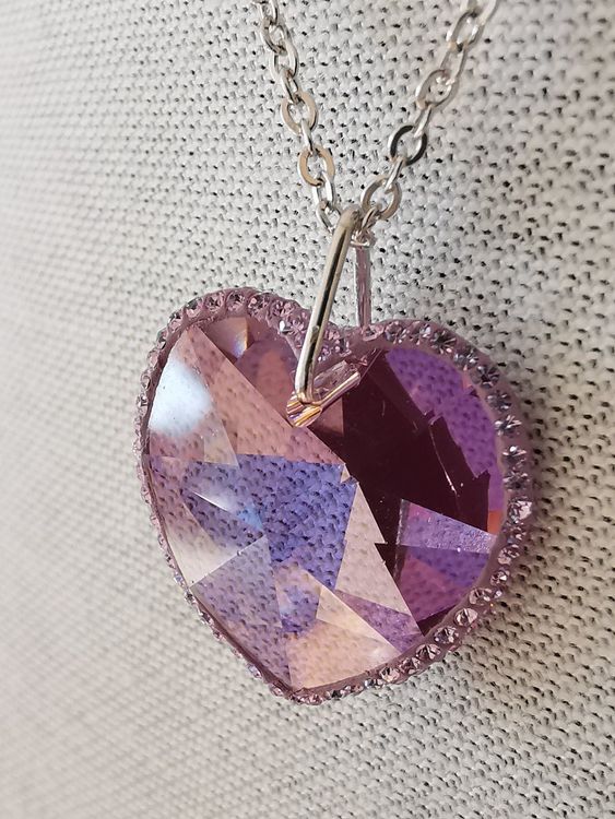 Elegantes Herzkette Von Swarovski Bilder