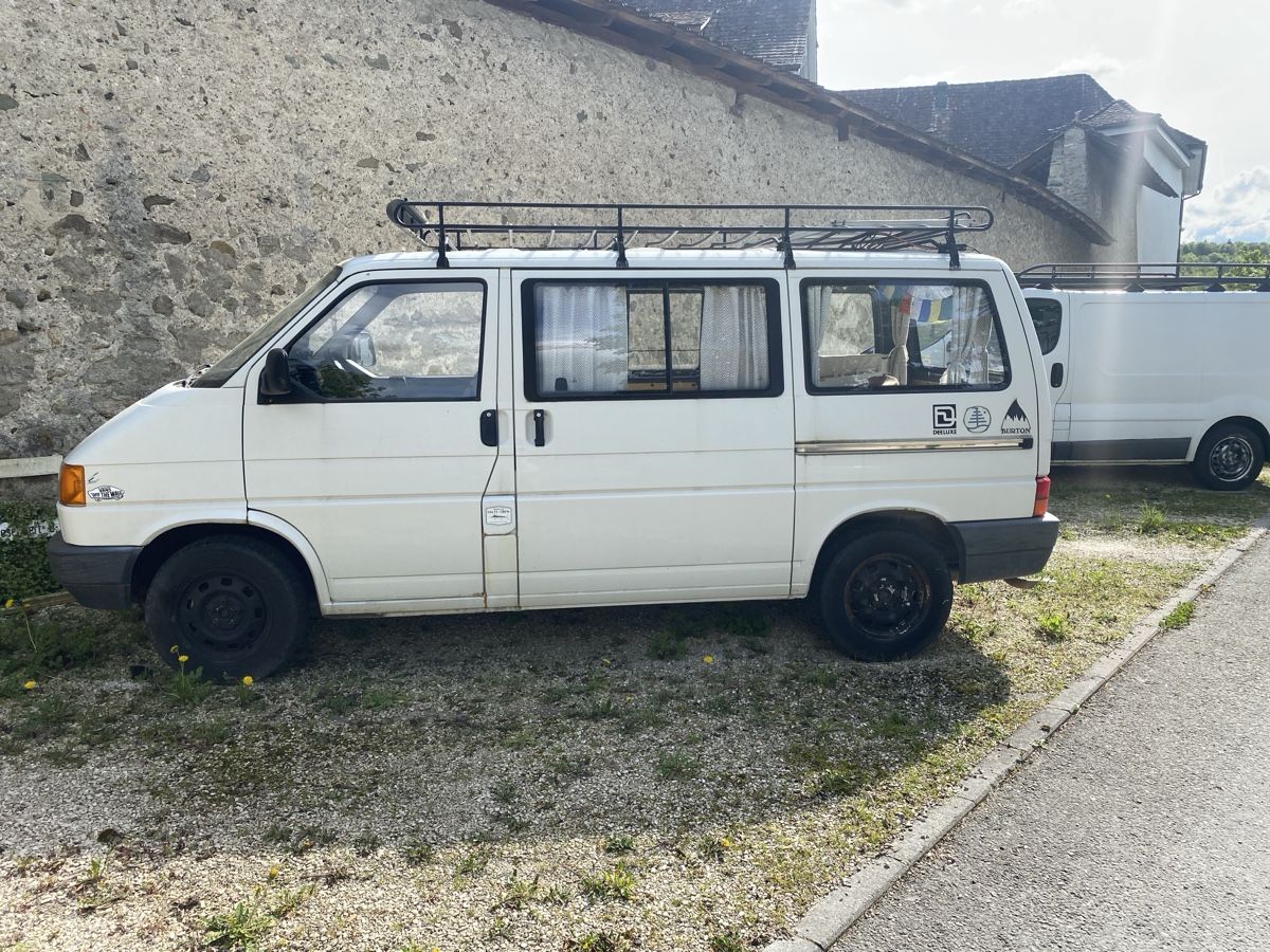 Camping Fahrzeuge: VW T4 Camper Bus – Gebraucht aus Zufikon von ogg_r2jt
