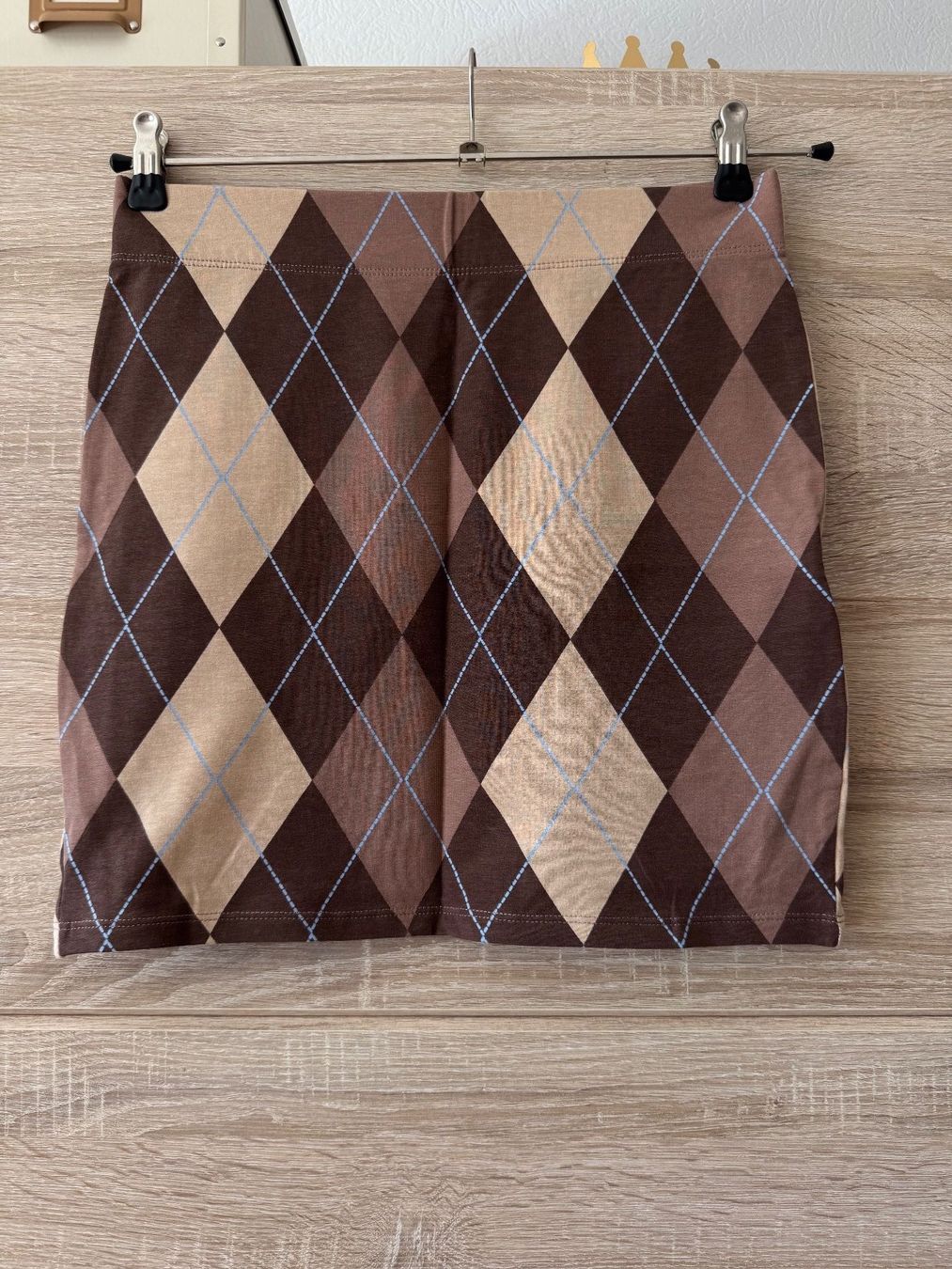 Gonne: Jupe à carreaux beige – Nuovo (secondo la descrizione) da Montreux venduto da Izapechee