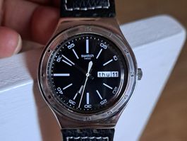 Swatch Montre Homme, bracelet cuir noir, Vintage!