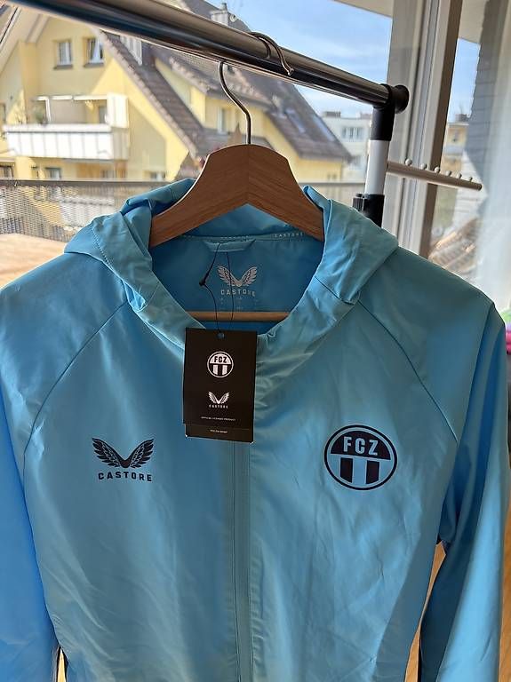 Giacche: FCZ Trainingsjacke Size L – Nuovo e nell'imballaggio originale da Zürich venduto da dom_sg76 2