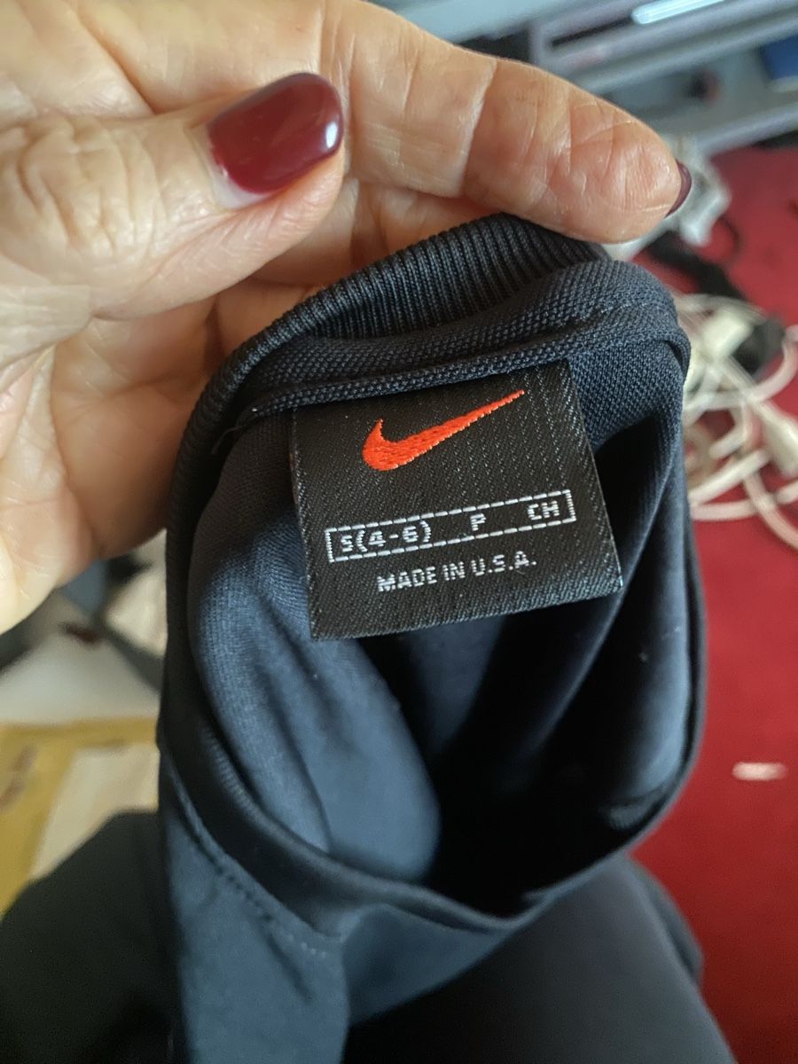 Nike Top: Nike S neuf Envoi possible /Versand möglich – Nuovo (secondo la descrizione) da Belmont-sur-Lausanne venduto da chu_vxf5 2