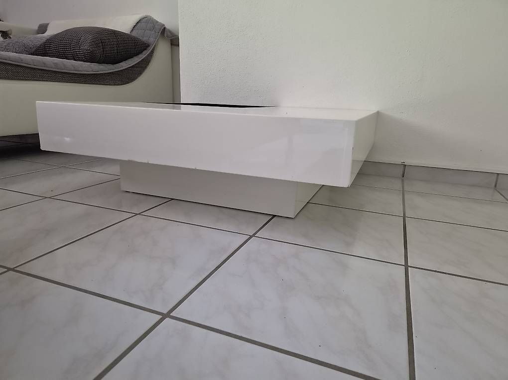 Tavoli: Wohnzimmer / Couch Tisch – Usato da Maisprach venduto da coco824 2