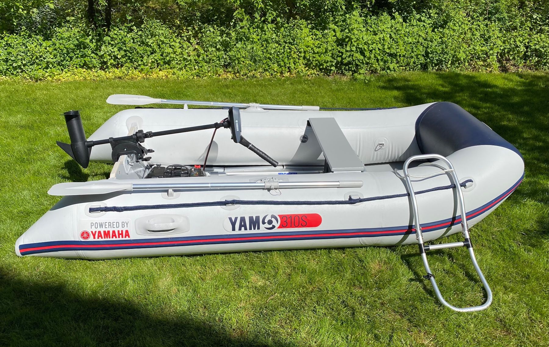 Yam Barche: Schlauchboot mit Benzinmotor 6PS und Elektromotor – Usato da Stallikon venduto da groetzyric