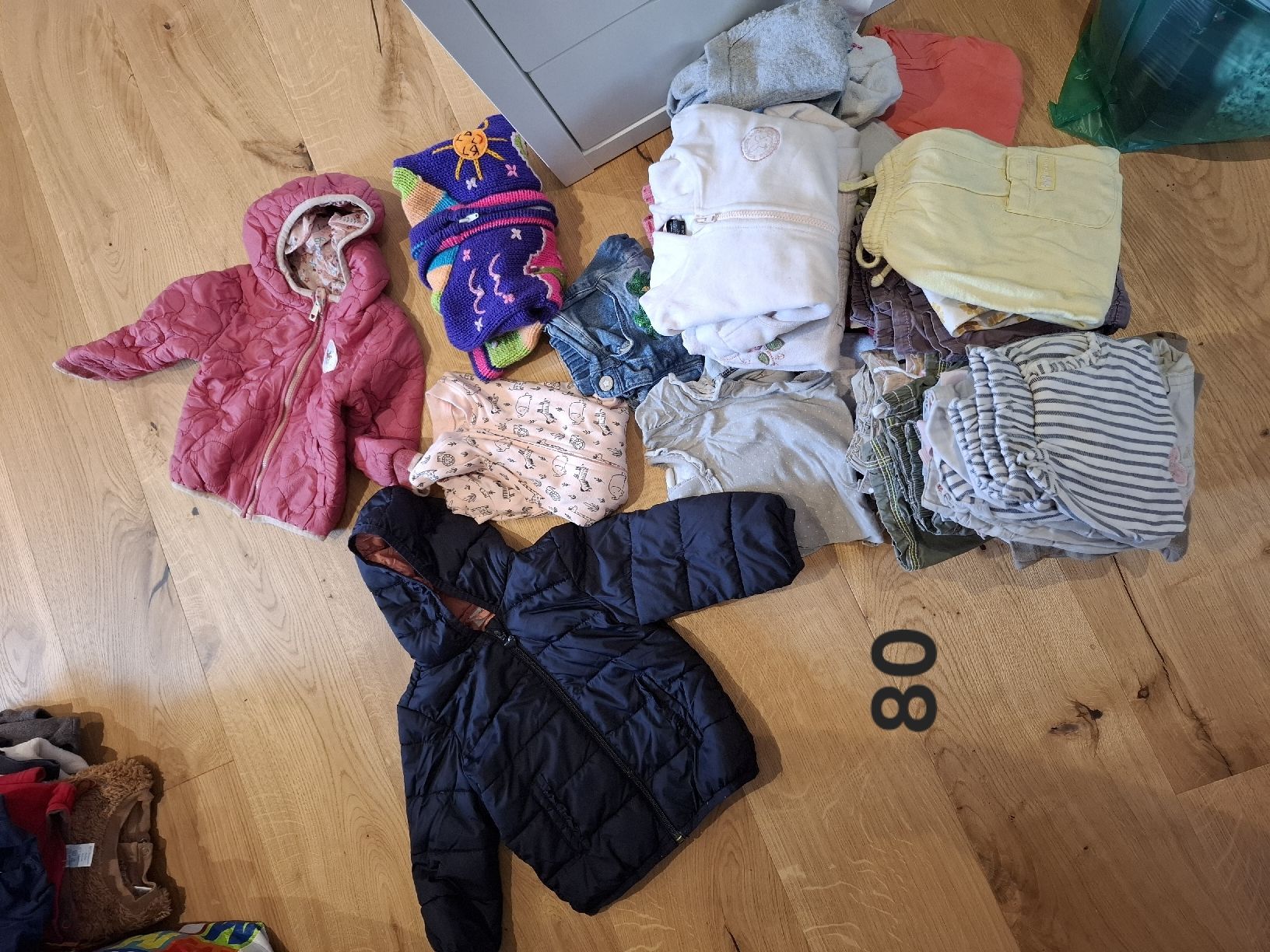 Kleiderpakete & -sets: Mädchenkleider Grösse 80 – Gebraucht aus Laupen ZH von flower_97