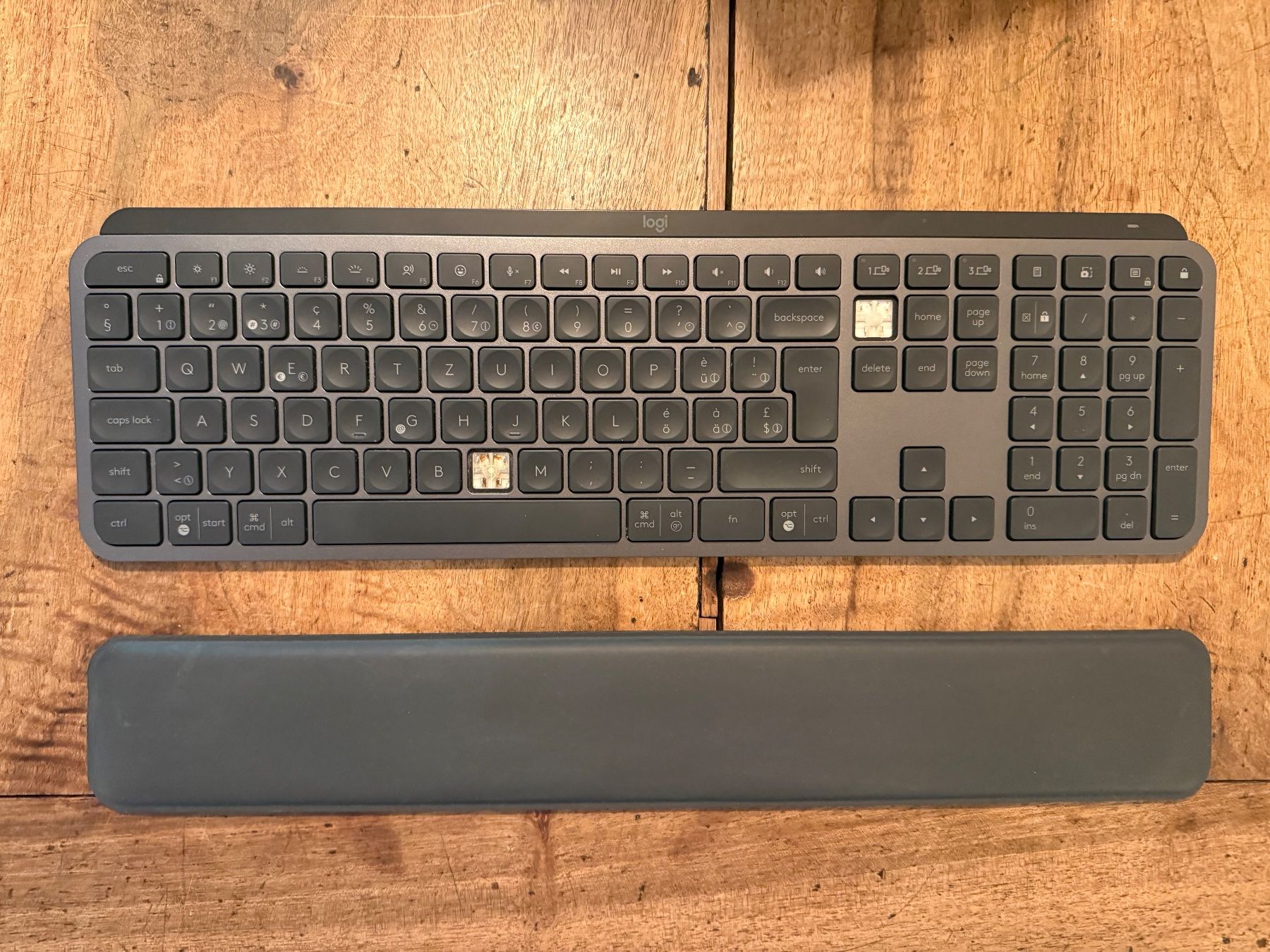 Logitech Tastaturen: Logitech Mx keys – Defekt aus Zürich von mic_qnt9
