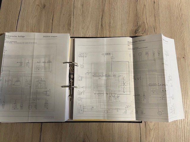 Libri: Lancia Delta Integrale / Dedra Integrale Werkstattordner – Nuovo (secondo la descrizione) da Grenchen venduto da chaga1234 4