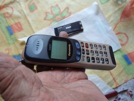 PANASONIC EB-G500 ANTIK HANDY.KEIN CHARGER.NO TESTED-NO WORK