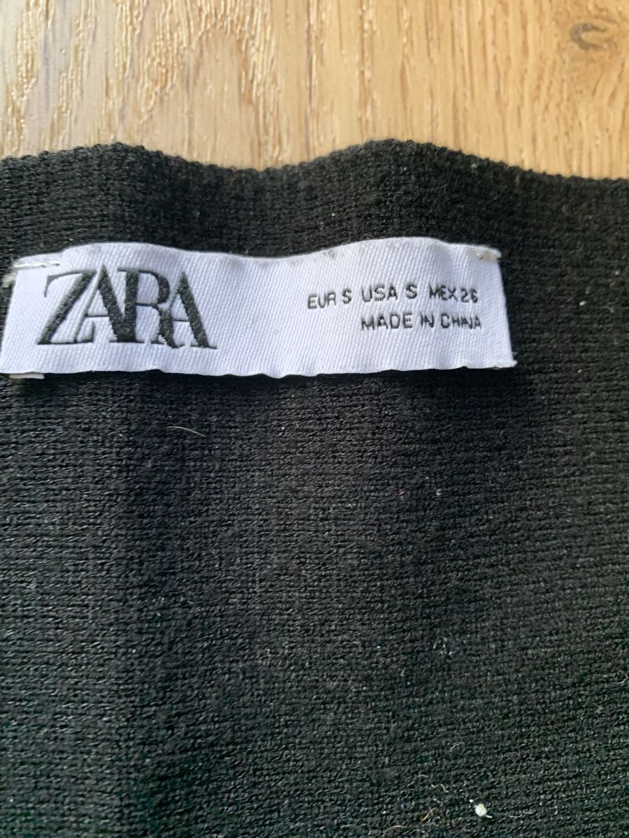 Zara Gonne: Jupe noire Zara – Nuovo (secondo la descrizione) da Genève venduto da rez_c6c6 2