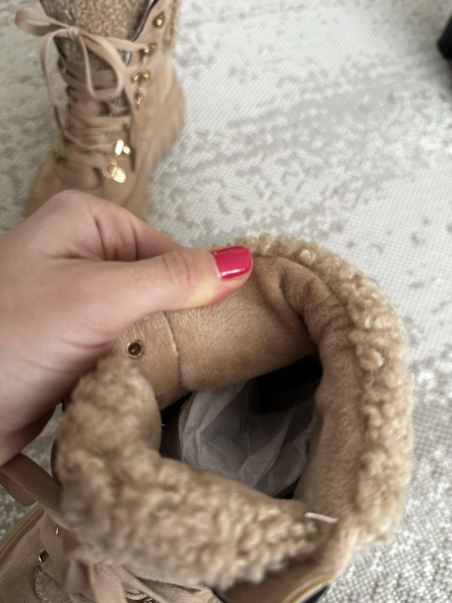 Damenschuhe: Bottes beige 37 – Gebraucht aus La Croix (Lutry) von secondhandZara 2