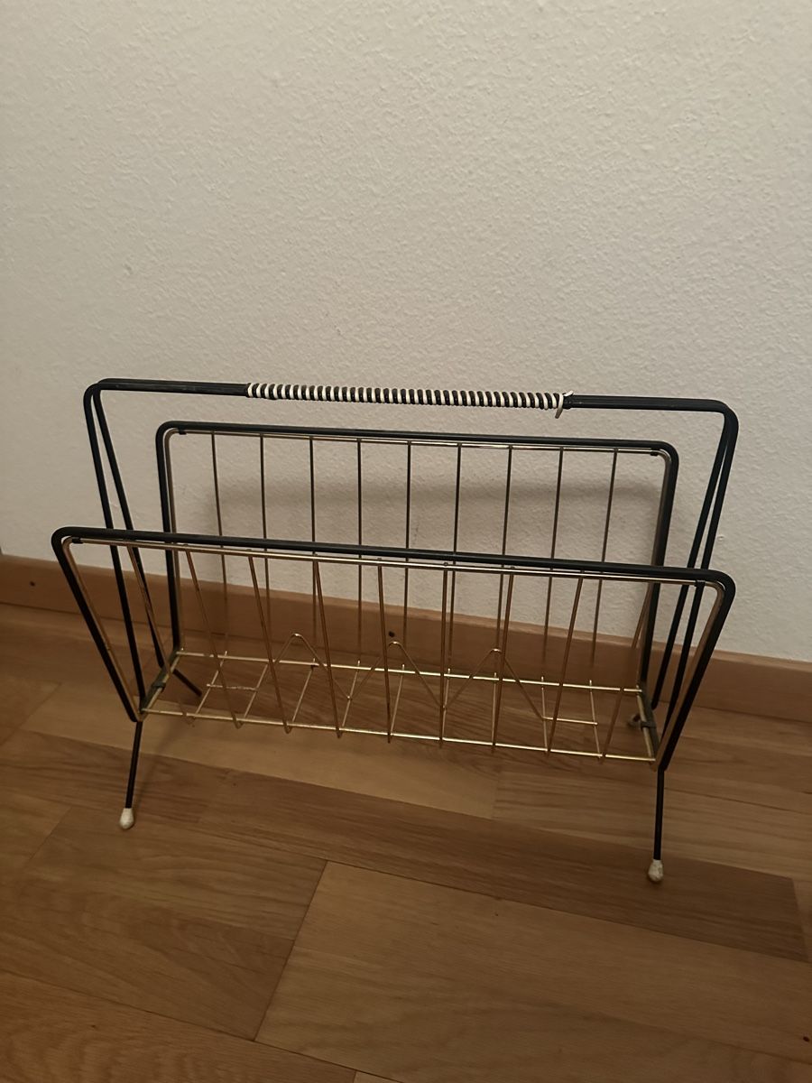 Sonstiges für Haushalt & Wohnen: Midcentury Zeitungsständer – Gebraucht aus Zürich von Tingeltangelvina