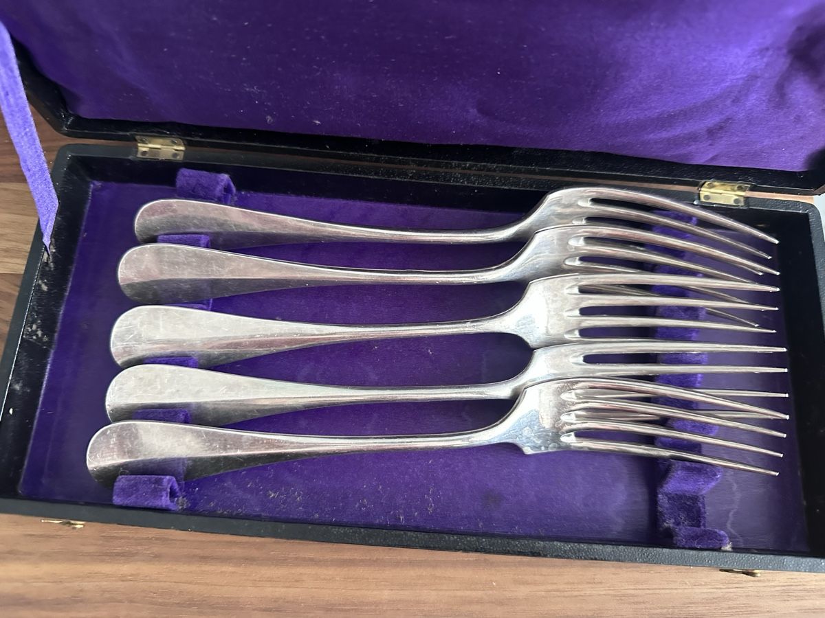 Christofle Set di posate: Christofle Forks with Box – Usato da Zürich venduto da Ddechkovd 1