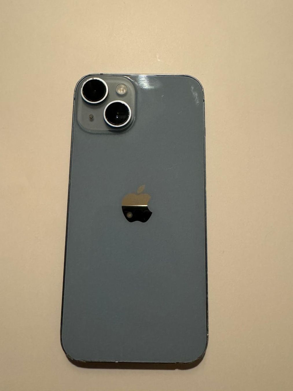 Apple Portables: Iphone 14 – D'occasion à Arosa par lissa.k