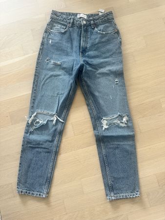 Jeans Zara blau Grösse 36 mit Rissen guter Zustand