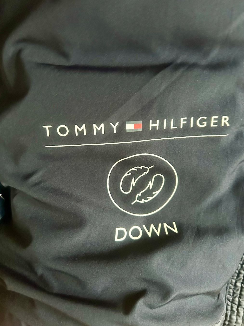 Tommy Hilfiger Jacken: Tommy Hilfiger Daunenjacke – Gebraucht aus Klingnau von martinak79 3