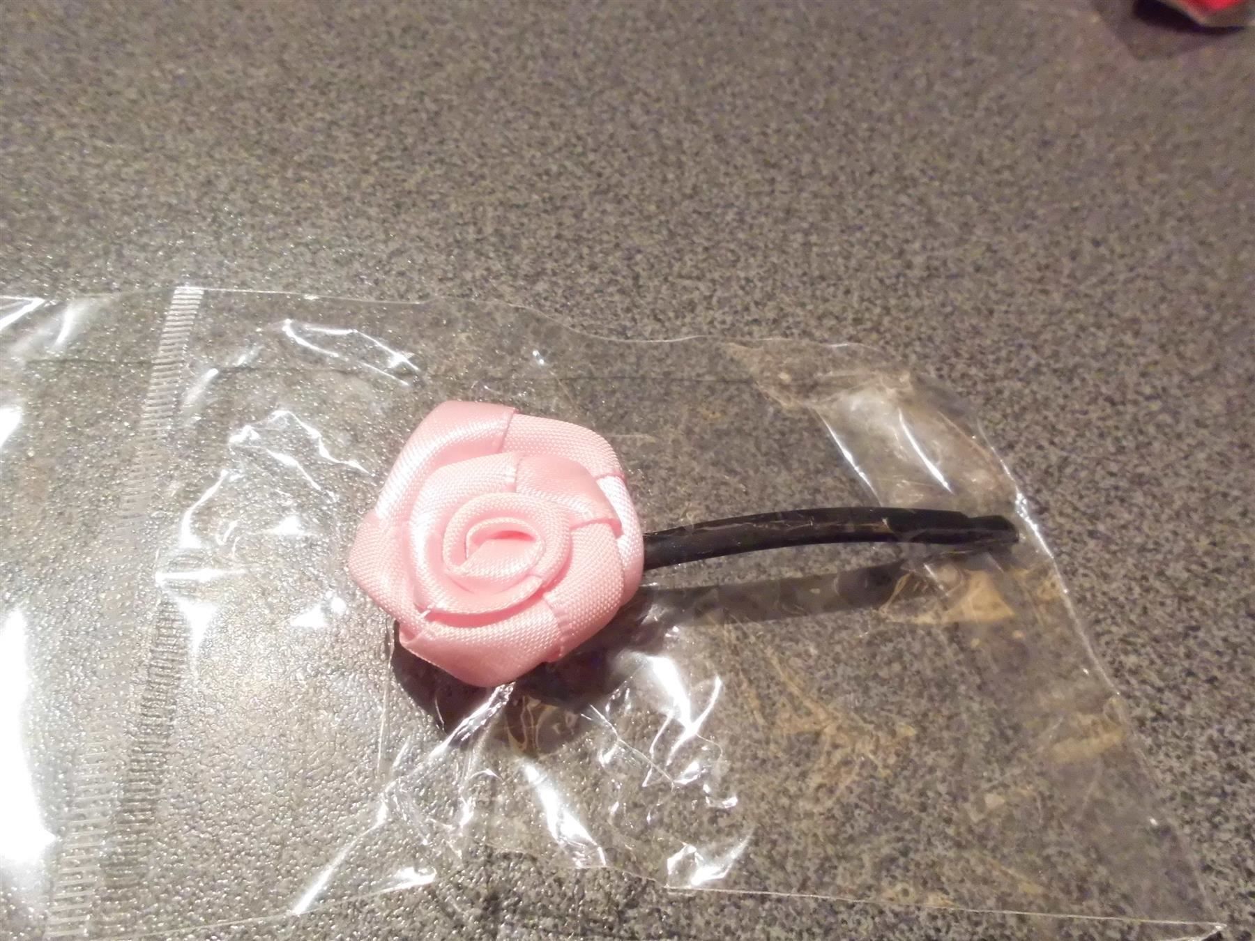 Accessoires pour cheveux: Haarspange Rose, rosa – Neuf (Voir description) à Zürich par abraxas1291