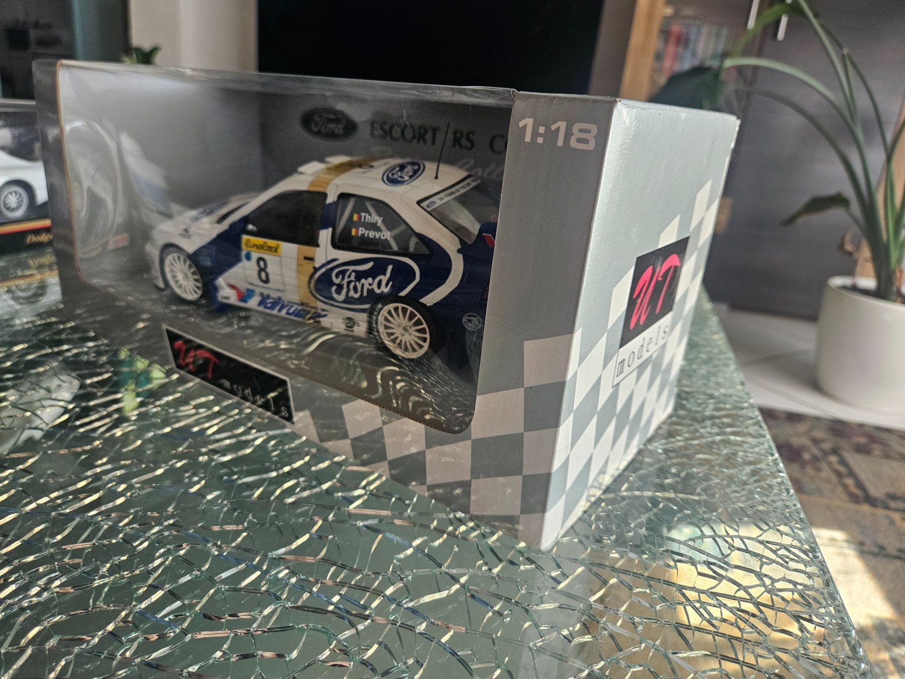 UT Models Modellini d'auto: Modèle Ford Escort RS Cosworth UT models rallye – Nuovo e nell'imballaggio originale da Mervelier venduto da adeko1972 3