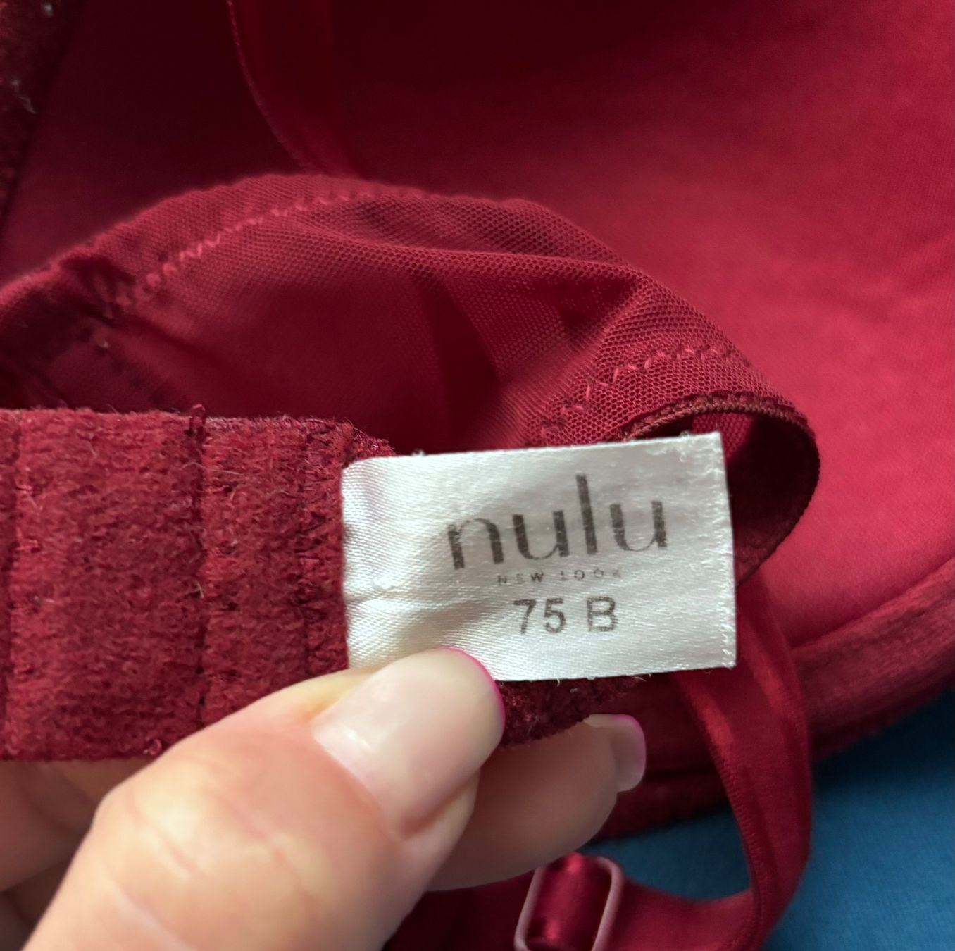 Sonstige Unterwäsche: BHs 75B – Gebraucht aus Volketswil von Irkasha 1