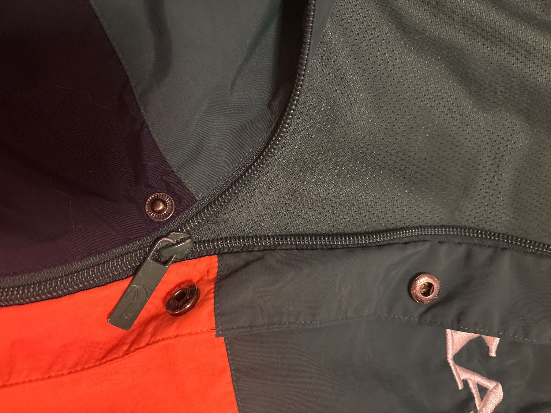 Karl Kani Giacche: VESTE COUPE VENT KARL KANI – Usato da Lausanne venduto da Cynthia777 2