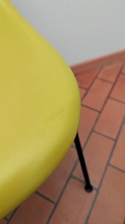 Vitra Sedie: Vitra Eames Plastic Side Chair - Senf – Usato da Zürich venduto da mangala123 4