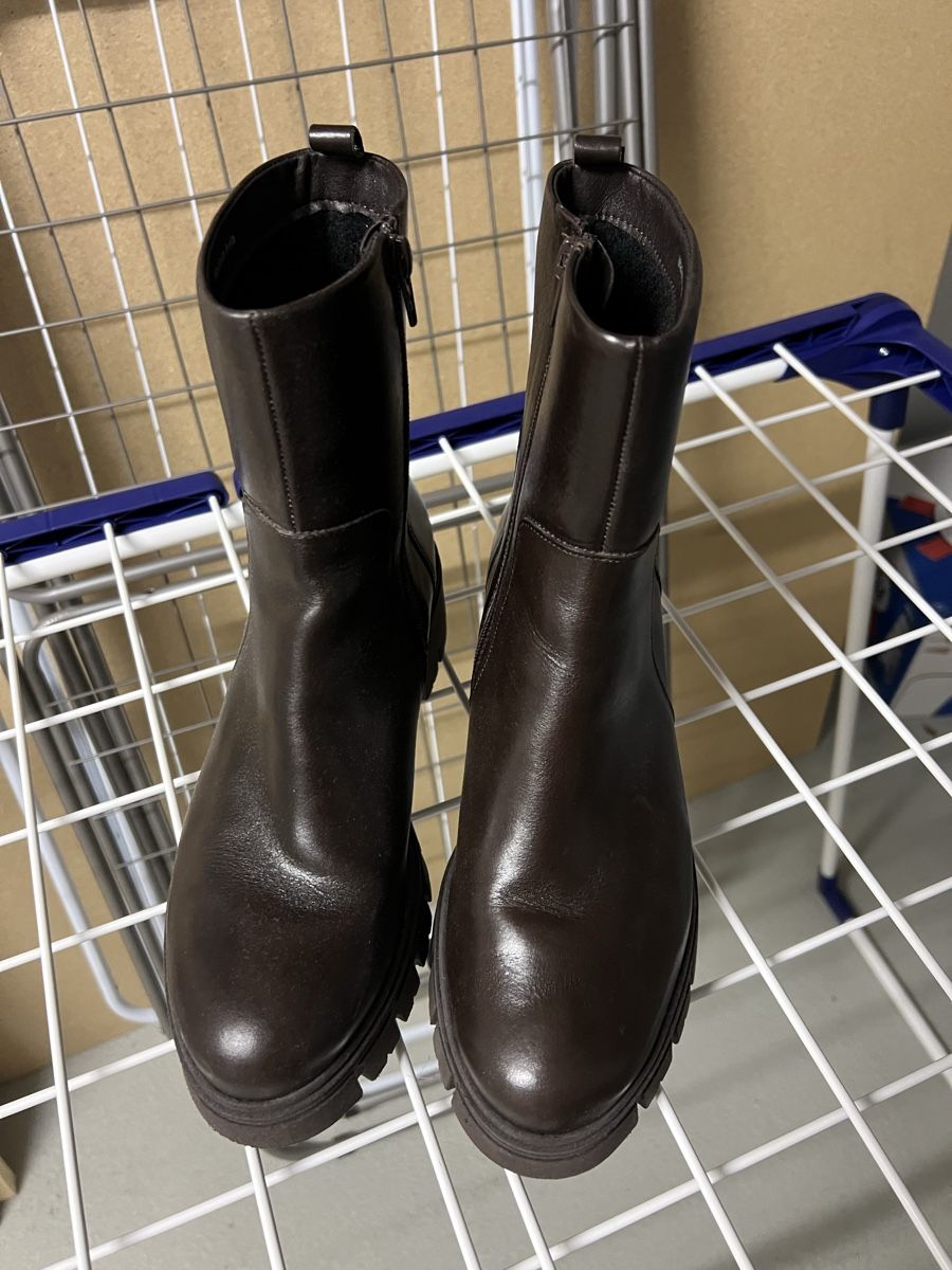 Scarpe da donna: braune Stiefel – Nuovo (secondo la descrizione) da Nesselnbach venduto da cel_nn26