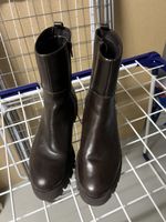 braune Stiefel