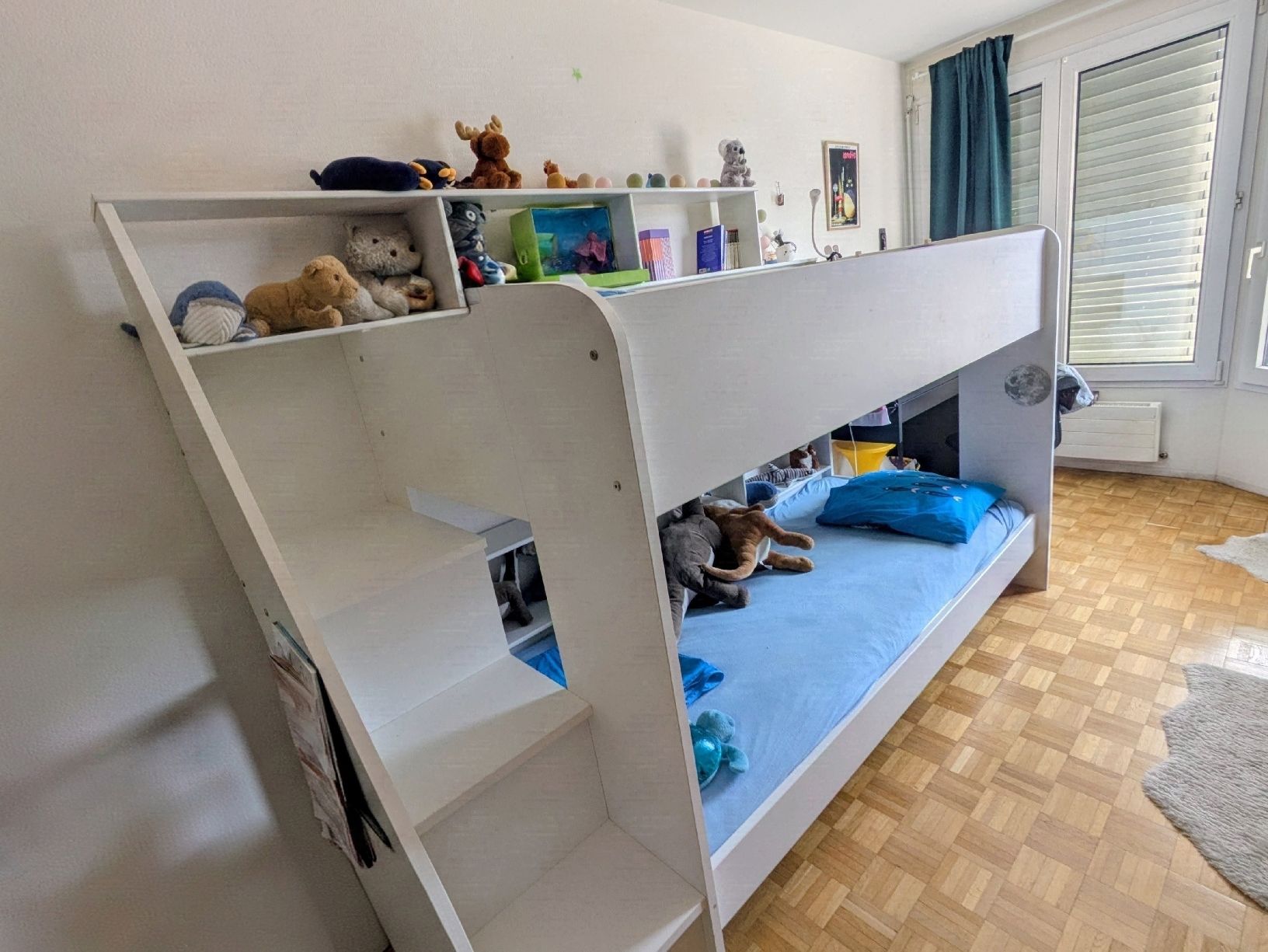 Letti: Lit superposé blanc avec escalier et étagères 90x200 cm – Usato da Genève venduto da bum_c272 1