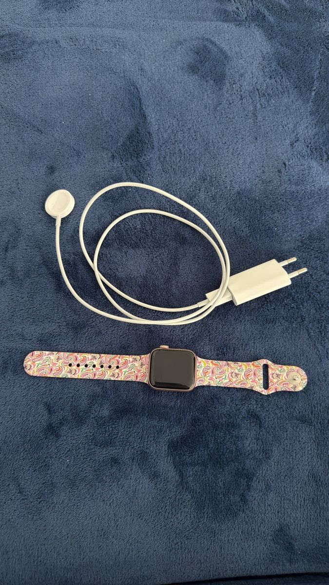 Apple Smartwatch: Apple Watch Series 6 – Nuovo (secondo la descrizione) da Urdorf venduto da RDLazic