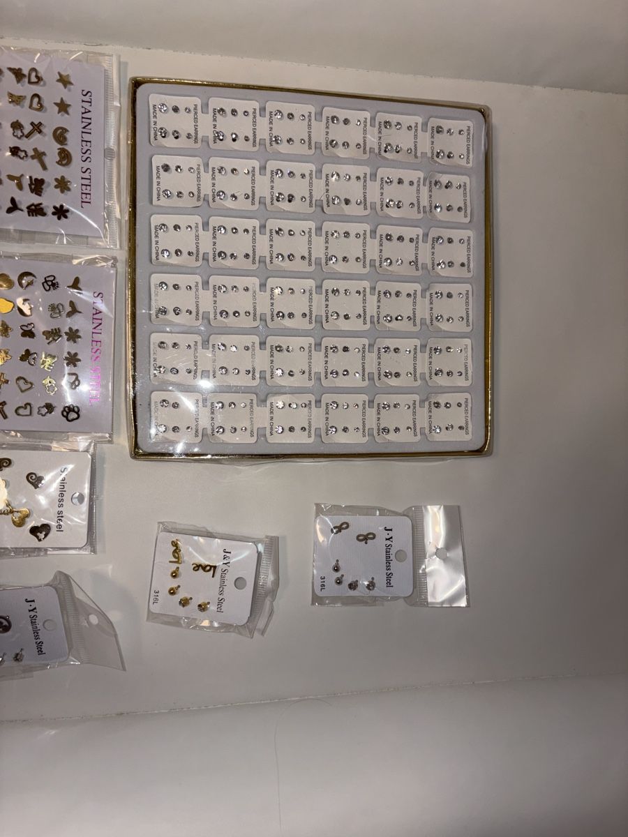 Boucles d'oreille: Restposten Ohrstecker – Neuf avec emballage d'origine à Güttingen par jos_787s 2