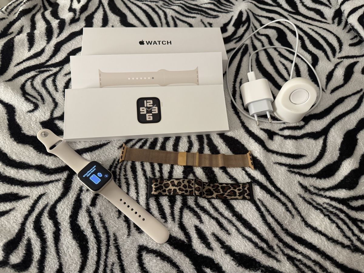 Apple Smartwatch: Apple Watch (Gen 2) 40mm – Neuf (Voir description) à Emmenbrücke par sa.ra