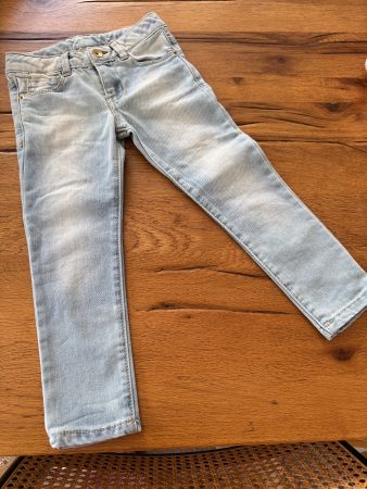 ZARA 🩵 Jeans Slim NEW! 104