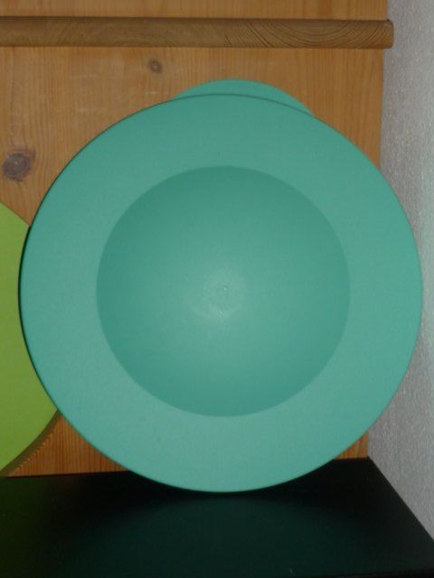 Tupperware Recipients et similaires: TUPPERWARE SALATSCHLEUDER  3 - 4 MAL GEBR. – D'occasion à St.Gallen par Anso 4