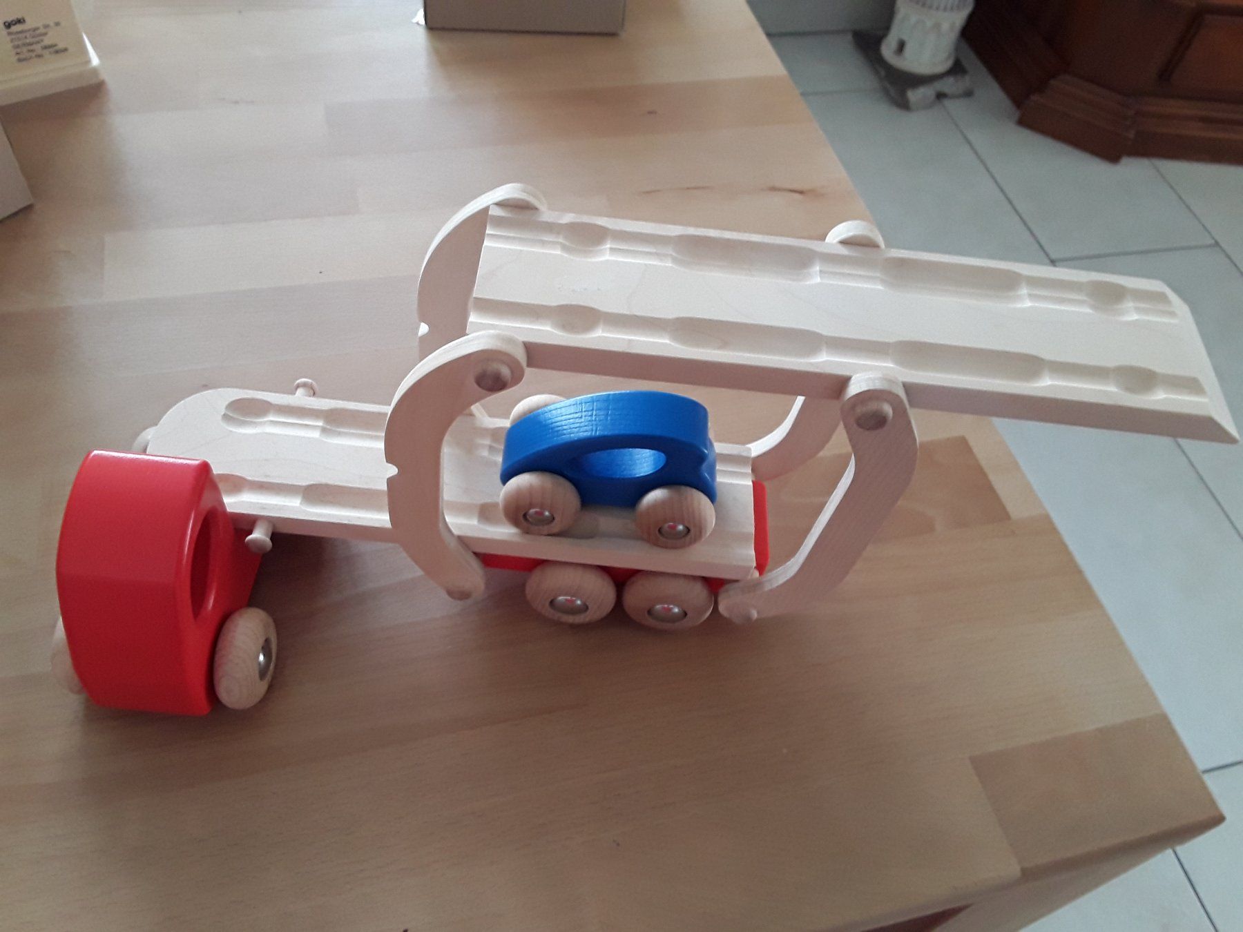 Giocattoli: Holz Autotransporter Eco – Nuovo e nell'imballaggio originale da Wil ZH venduto da RiccardaWegmann 2