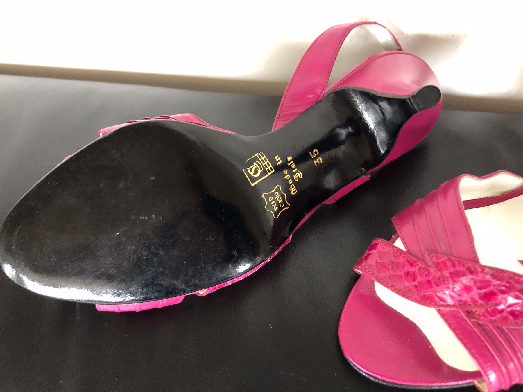 Scarpe da donna: Sandalen aus echtem Leder, neu Gr. 35 – Nuovo (secondo la descrizione) da Zürich venduto da Octopus-275 2
