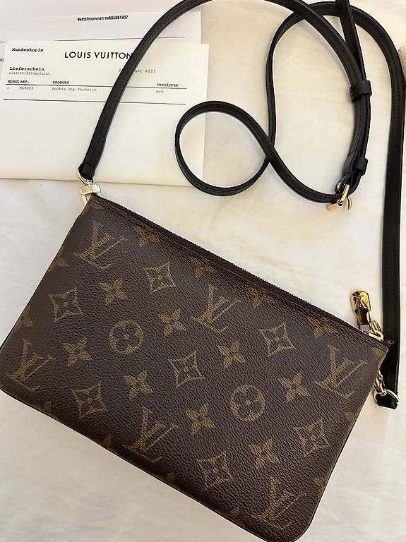 Taschen für Damen: Louis Vuitton Pochette Double Zip – Gebraucht aus Muttenz von Cookie1994 1