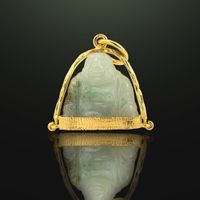 Seltener Vintage-Anhänger – Buddha aus Jade und Gold 18Kt
